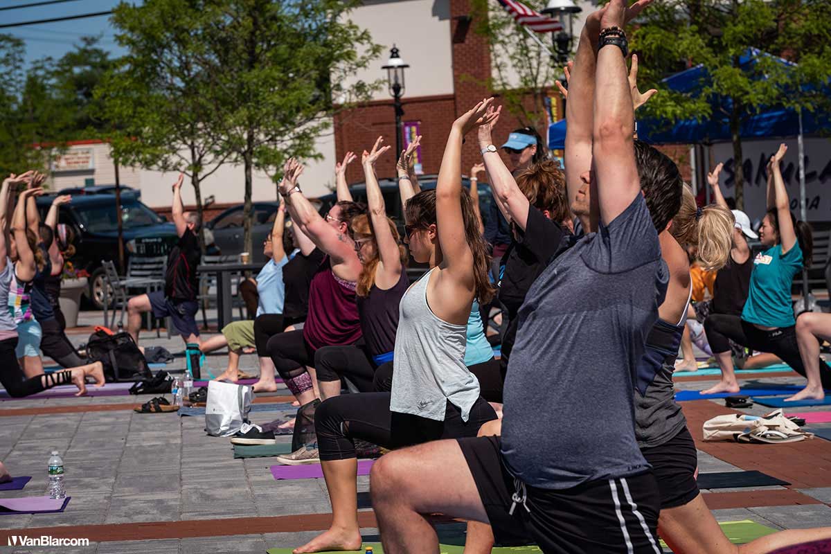 Yoga in the Plaza - Metuchen, NJ